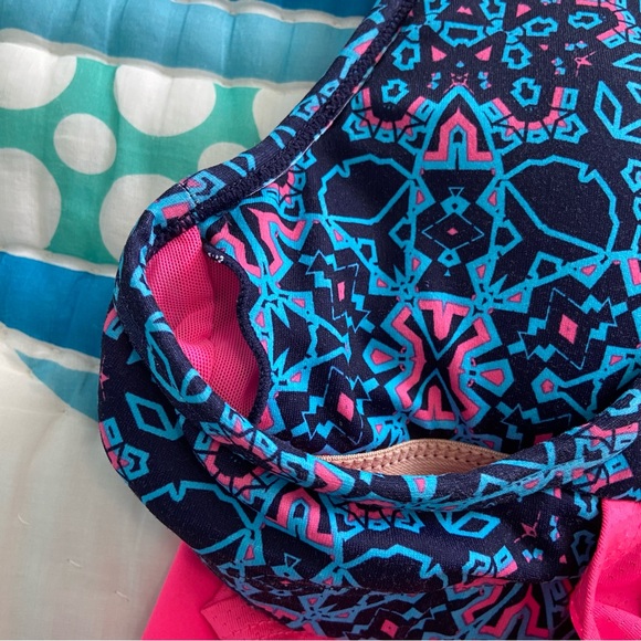 Pink Workout Fabletics Tank - Picture 4 of 4